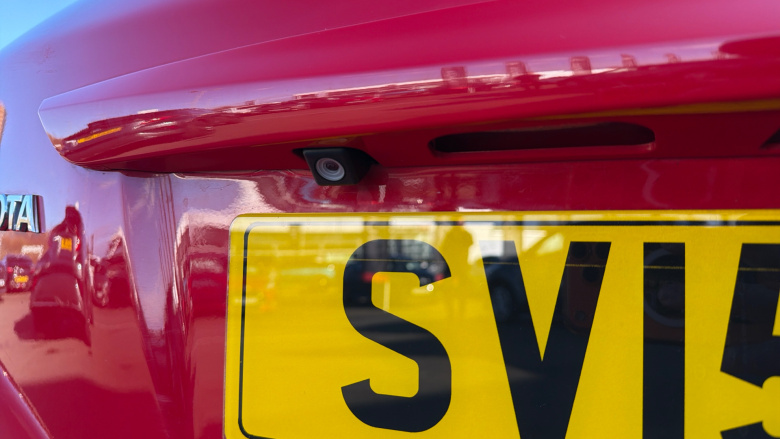 Toyota Yaris 1.33 VVT-i Sport 5dr Petrol Hatchback